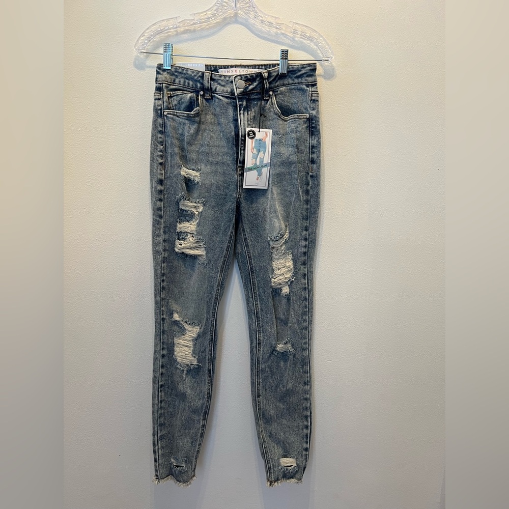 Mom jean size 5/27